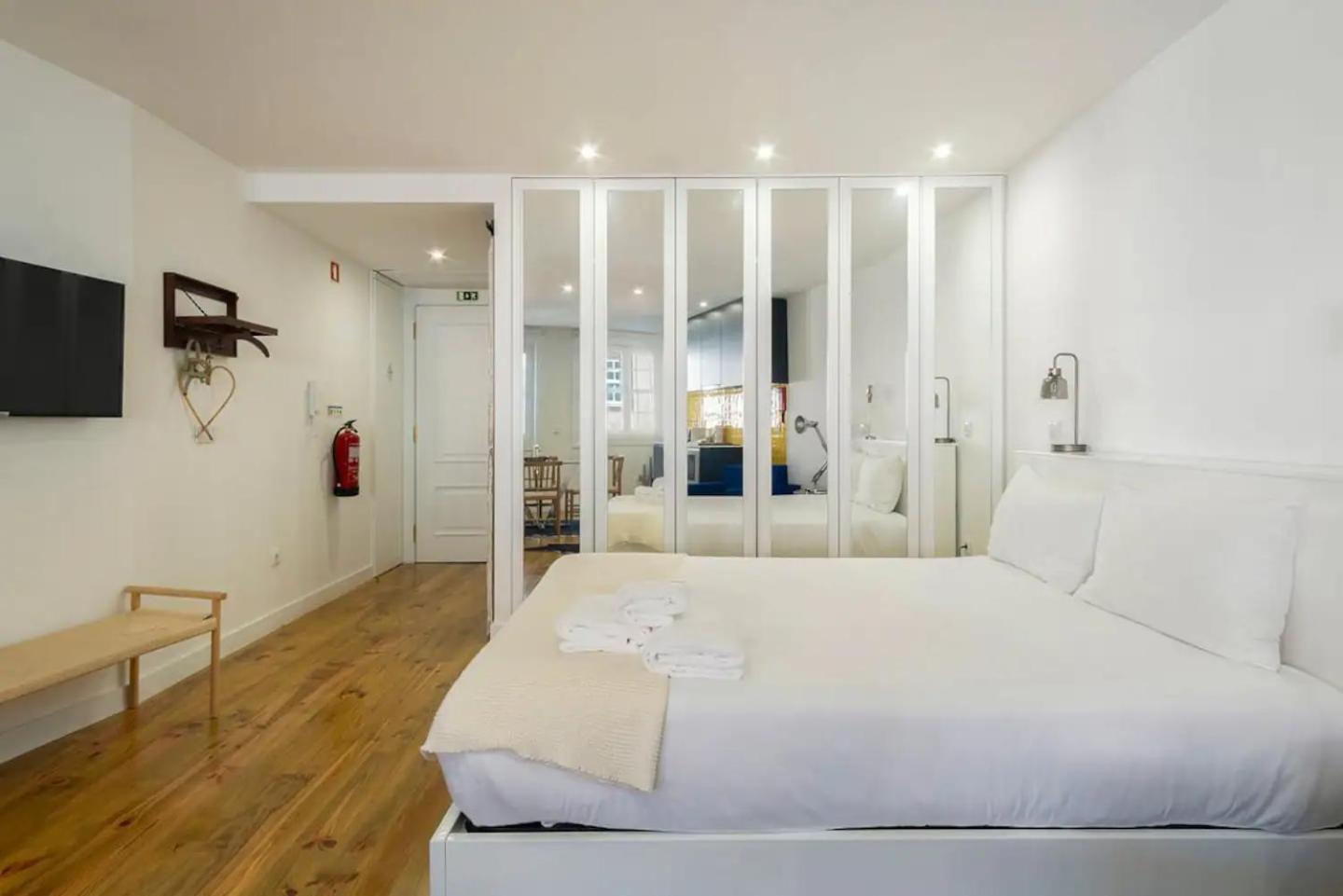 Casa Velhinha - Design, Culture And Comfort In Guimarães Екстериор снимка