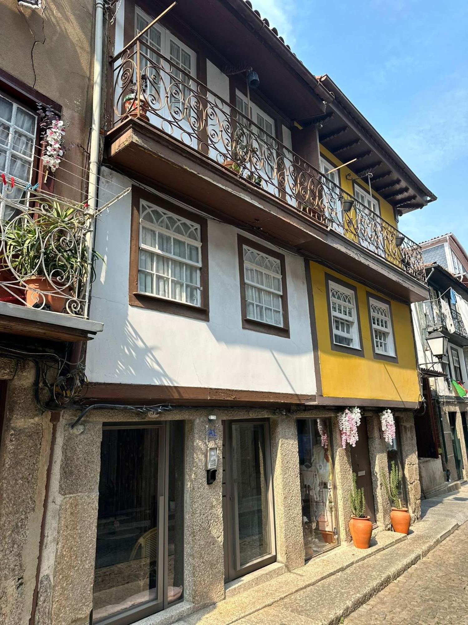 Casa Velhinha - Design, Culture And Comfort In Guimarães Екстериор снимка